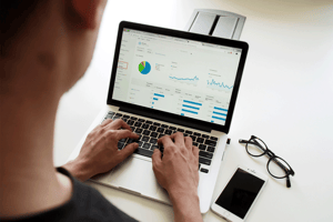 DashboardReportings_Header_1620x1080px